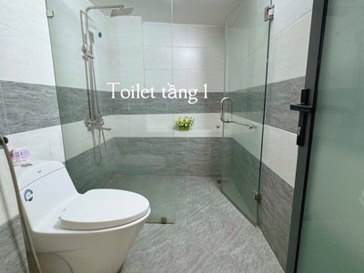 Nhà đẹp, mới keng, 56 m2 hoàng diệu ,giá 3,5 .ty.anh em đầu tư chát lượng là đây 1