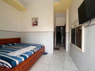 Đi nước ngoài, bán nhà nghỉ đang hoạt động tại kdc d2d, 12 phòng chỉ 8,8 tỷ 2