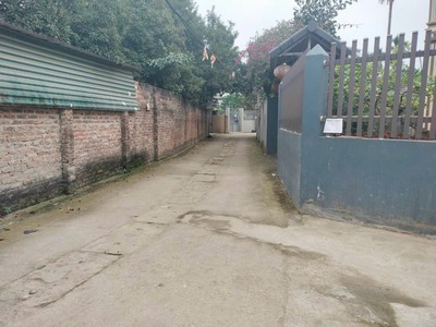 Cc gửi bán 75m đất full tại đông phương yên bám ql6 đường ô tô 2