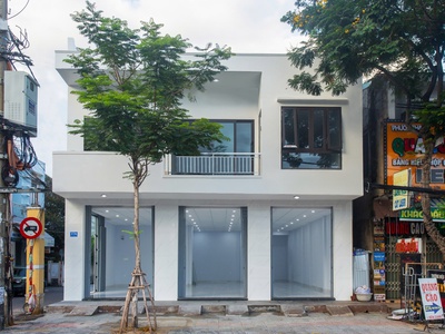 Cho thuê mặt bằng mới 100, mặt tiền 11,5m, kd 2 mặt tiền- 276 ngũ hành sơn, p.mỹ an 0