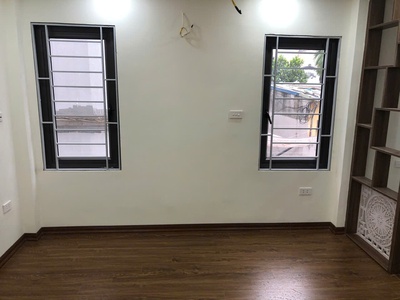 Chính chủ cho thuê nhà nguyên căn 4 tầng giá rẻ tại thanh trì 2