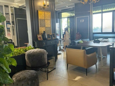 Nguyễn văn cừ cực nóng, diện tích 199m2, 11 tầng, mặt tiền 12m, đầy đủ nội thất giao dịch ngay, 3