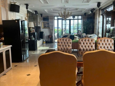 Nguyễn văn cừ cực nóng, diện tích 199m2, 11 tầng, mặt tiền 12m, đầy đủ nội thất giao dịch ngay, 0