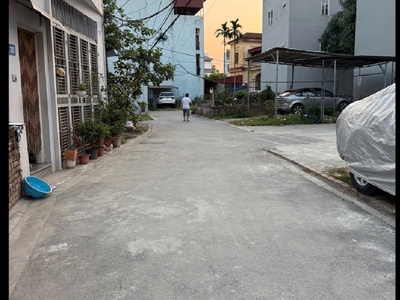 Giáp hải bát - khối gần đường lớn - ô tô tránh  - gia lâm - hà nội - giá nhỉnh 2 tỷ 1