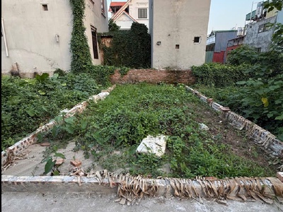 Giáp hải bát - khối gần đường lớn - ô tô tránh  - gia lâm - hà nội - giá nhỉnh 2 tỷ 0