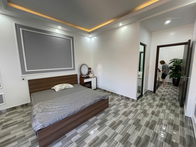Cho thuê nhà lô góc Văn Cao, DT: 70m2, 5 p.ngủ khép kín. 7