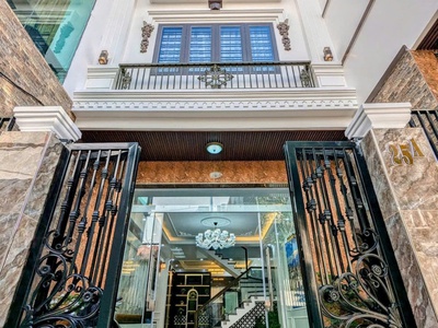 Nhà 1 trệt 2 lầu gần ngã 6 An Phú ngay Thành Phố Thuận An 0