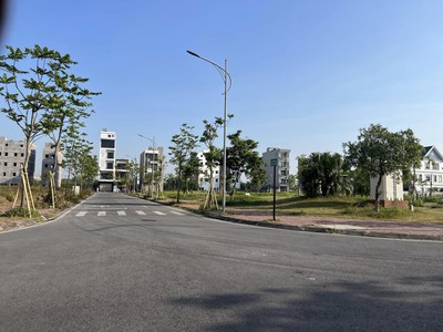 Bán cặp lô góc view vườn hoa KDC Trần Hưng Đạo, TP HD, 260m2, mặt trục chính, giá tốt 2