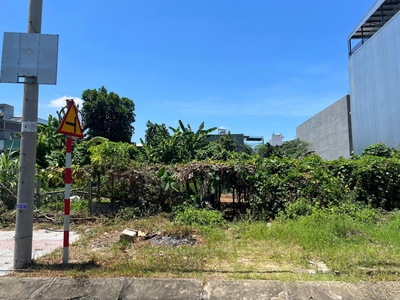 Bán đất đường Trương Minh Ký  đường 10m5   gần trục đường chính Trần Nam Trung 0