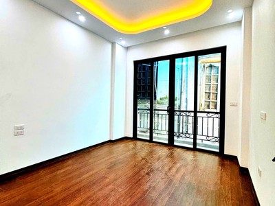 Ngõ 203 Kim Ngưu - Ô tô đỗ cửa - Ngõ thông kinh doanh tốt - NHÀ ĐẸP MỚI COONG - 40M2 - 8.36 TỶ 0