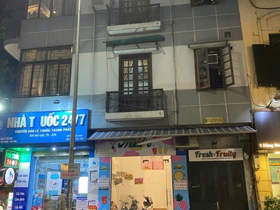 Chính chủ cần cho thuê nhà tầng 1 mặt phố số 1 phố hàng bún, quận ba đình riêng biệt 4
