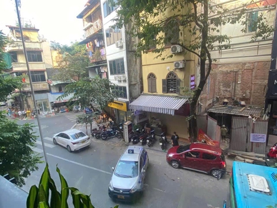 Bán nhà mặt tiền  196 phú thọ hòa, vị trí vip chợ vải, giá chỉ 8,4 tỷ. quận tân phú. trung tâm nhà 4