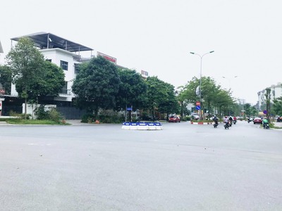 Biệt thự 340m2 mặt đường 30m nối cbd mới - ciputra. cho thuê từ 130 - 180 triệu/tháng. 0