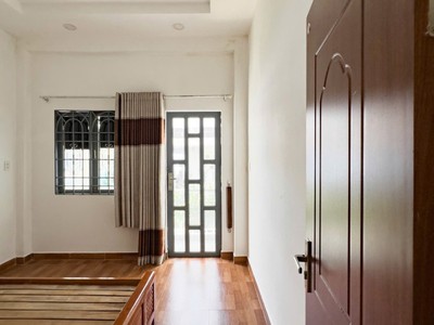 Bán nhà hoàng hoa thám -hẻm 3.5m thông -sd 128m2 - dòng tiền 240/y 2