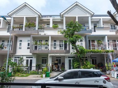 Căn nhà phố 1 trệt 2 lầu park riverside khu compound cao cấp - ngay ngã 3 liên phường, bưng ông 0