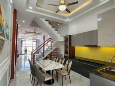 Nhà 3 tầng 188m2 ngay DT743 trung tâm TP Thuận An 3