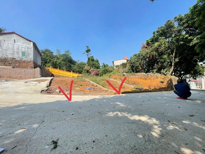 Thị trấn chúc sơn - ra hàng  lô đất ngay cơ quan hành chính huyện  -37,2m2 đường xe tải đỗ cửa 4