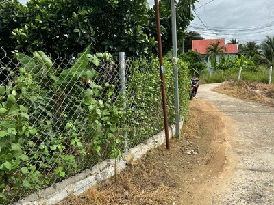 Diên Phước đất dân cắt bán DT: 210m2 chỉ 699triệu Trần Yên Trinh 0