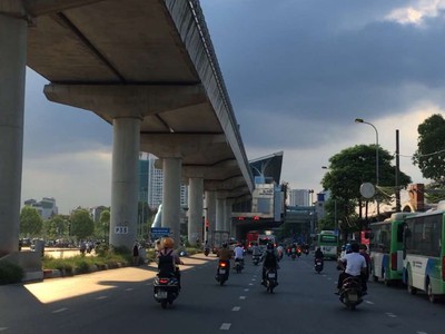 Phú Diễn Mua đất tặng nhà 40M 5 Tầng Oto sát nhà Giá chỉ hơn 7 Tỷ ngay đại học tài nguyên 0