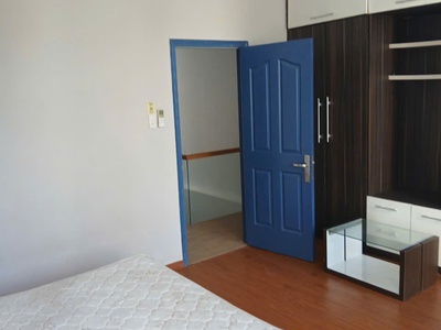 Bán nhà Hồ Xuân Hương 3 tầng mới đẹp ô tô đỗ cửa 1