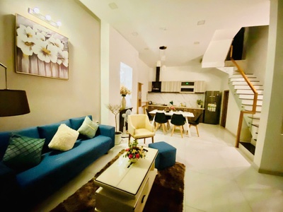 Bán nhà Hồ Xuân Hương 3 tầng mới đẹp ô tô đỗ cửa 0