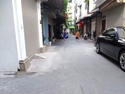 Cần bán gấp nhà phố nguyễn văn huyên   58m2, phân lô ô tô tránh, lô góc, chỉ 15 tỷ 0