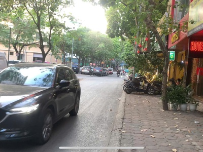 Bán nhà 5 tầng trương công giai, sổ vuông, 2 thoáng, 10m ra phố. 7,2 tỷ 0