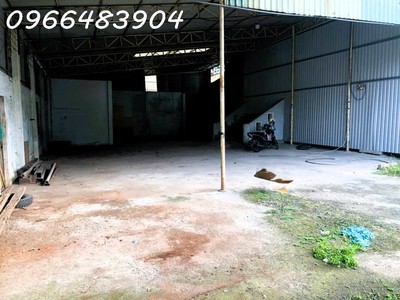 Cho thuê kho xưởng 300m2 mặt tiền đường 32 - linh đông 1