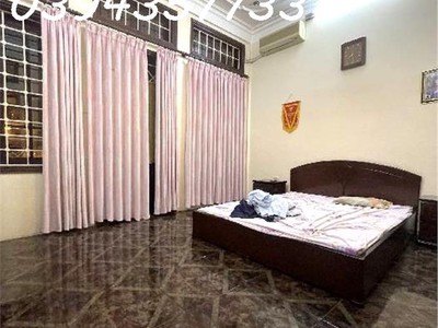 Cần bán gấp nhà phố nguyễn văn huyên   58m2, phân lô ô tô tránh, lô góc, chỉ 15 tỷ 3