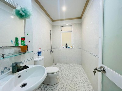 Bán nhà lê quang định -hxh - 4x14 m -sd 180.8m2 -lợi nhuận 200/năm 4