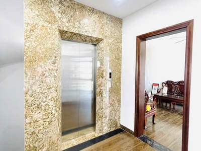 Bán nhà ái mộ- long biên, 95 m2, 7 tầng thang máy, mặt tiền 6m, giá 30,5 tỷ. 2