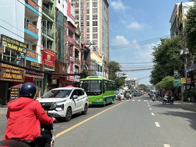 Bán nhà hxh nguyễn gia trí bình thạnh - 92m , 4 tầng, giá cực tốt 14.9 tỷ 2