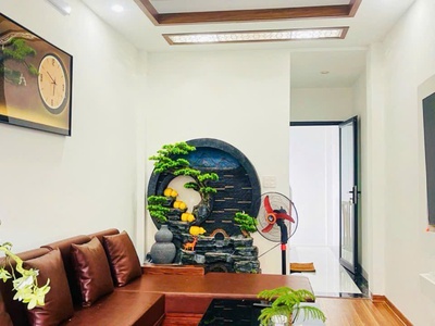 Rẻ nhất khu vực - 4,1 t.ỷ  tl  , 34 m , 5 tầng, nhà mới, đẹp ô tô 7 chỗ đỗ cửa, cách ô tô tránh 0