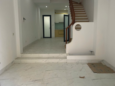 38.6m nhà 4 tầng ở ngay, quang trung, hà đông cách 100m ra quốc lộ 6 giá 4.x tỷ 1