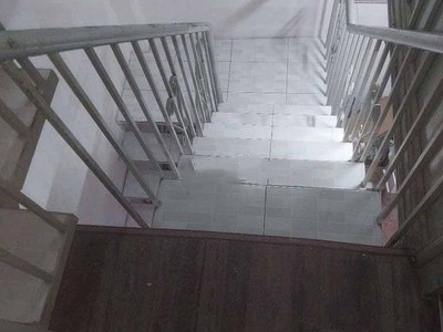 Cho thuê nhà 24m2, 3 tầng, 2pn, giá rẻ đường tôn thất thuyết, p.3, q.4 2
