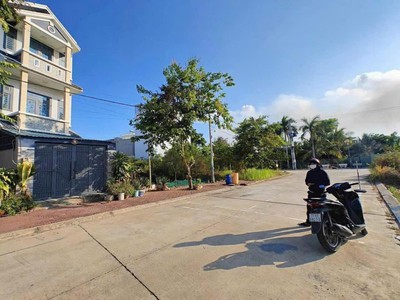 Lô đất đường số 8, trường thạnh, quận 9 gần kđt đông tăng long - diện tích 82m2 đường 12m vỉa hè 4