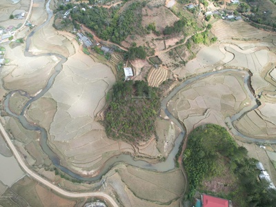 Bán quả đồi độc lập làm homestay và khu nghỉ dưỡng. diện tích 5774 m2 và thêm mấy thửa ruộng 4