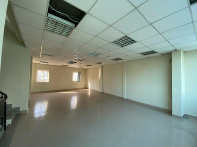 Cho Thuê Tòa Nhà Building Trung Tâm Quận 1, Giá chỉ: 100Tr Kết Cấu: 5 Tầng, Thang Máy 2