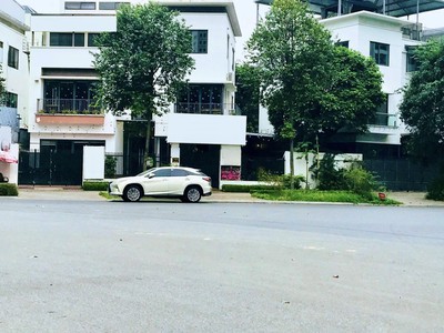 Biệt thự góc 340m2 ngoại giao đoàn - dòng tiền ổn định, an nhàn tuổi hưu trí 1