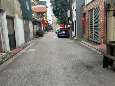 Siêu hiếm, bán nhà ngô gia tự long biên - trung tâm chợ diêm gỗ, ô tô tránh- 2 mặt thoáng -ngõ 3
