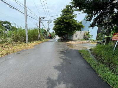 Bán 1100m2 full thổ cư, mặt tiền đs 8,  nguyễn duytrinh - lã xuân oai, 17x70m, 36 tỷ chốt. 1