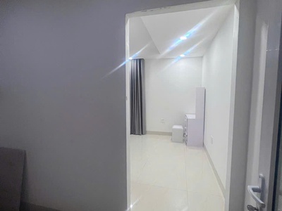 Cần share phòng mặt tiền quận 7 - tp hồ chí minh 3
