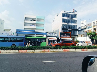 Cho thuê tòa nhà 564m2, 6 tầng, mặt tiền 12m, mặt tiền- 691-693, đ.lê văn việt, p.tân phú 1