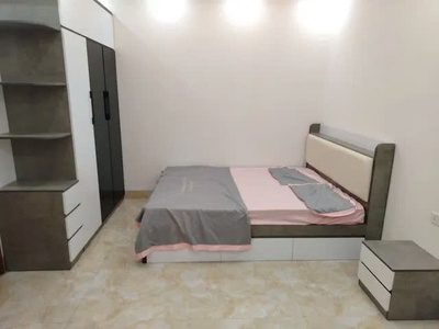 Bán nhà phố ngọc lâm- long biên 33m2 x 5 tầng, mặt tiền 5.6m,7.9 tỷ. 0