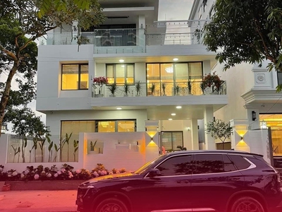 Cần bán biệt thự 312m2 trung tâm Bãi Cháy gần biển full nội thất 25.5 tỷ 0