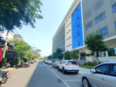 Cho thuê nhà DT 100m2 5tr/tháng đối diện Tòa nhà Hành Chính đường 7.5m Cồn Dầu 8 Hòa Xuân 3