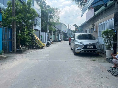 Lô đất khủng 4,15mx26,5m đường 6m quận 12 xây nhà 3,5 tấm đẹp hết nước chấm luôn ạ 0