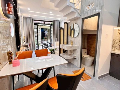 Nhà mới Dương Quảng Hàm ở ngay gần ĐH văn lang chỉ 3 tỷ nhỏ 1