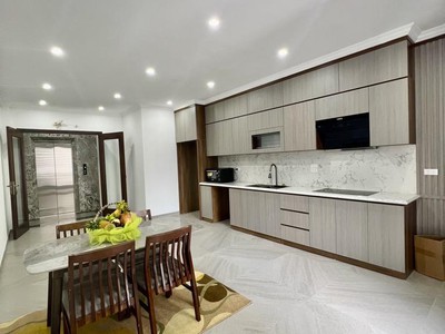 Nhà đường 800a mới-vip-thang máy-ô tô- kinh doanh đỉnh-thông sàn-tiện ích bạt ngàn  55m2-7t- mt4,5m 1