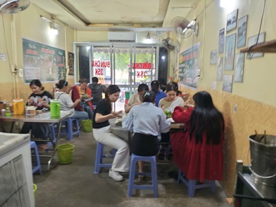 Sang quán bún chả hà nội   địa chỉ 218 nguyễn oanh, phường 17, quận gò vấp 3